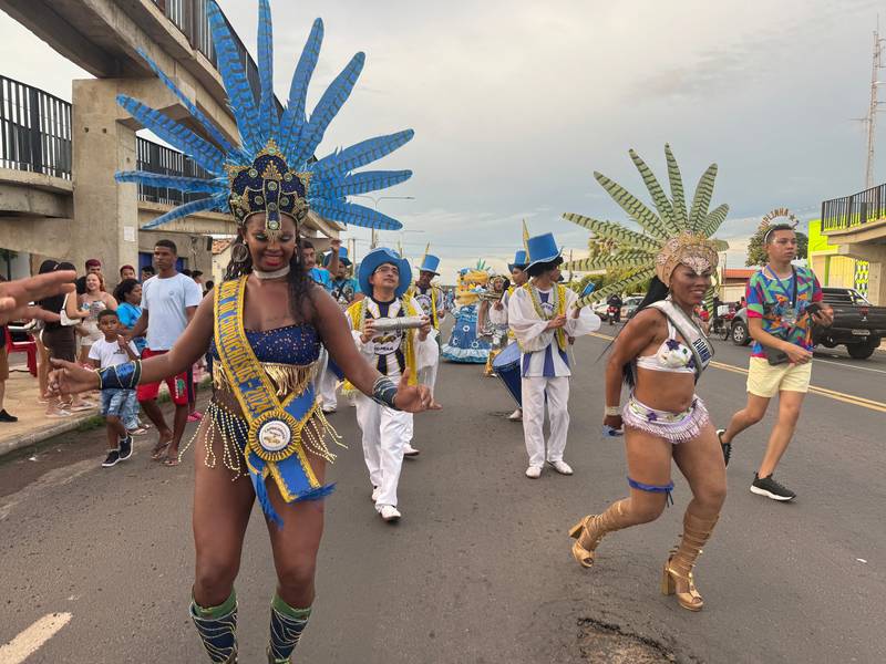Demerval Lobão celebra a maior Segundona de Carnaval com multidão nas ruas