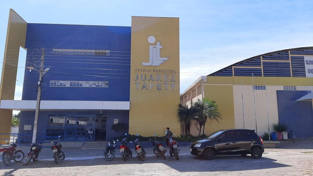 Escola Municipal Juarez Tapety, em Oeiras
