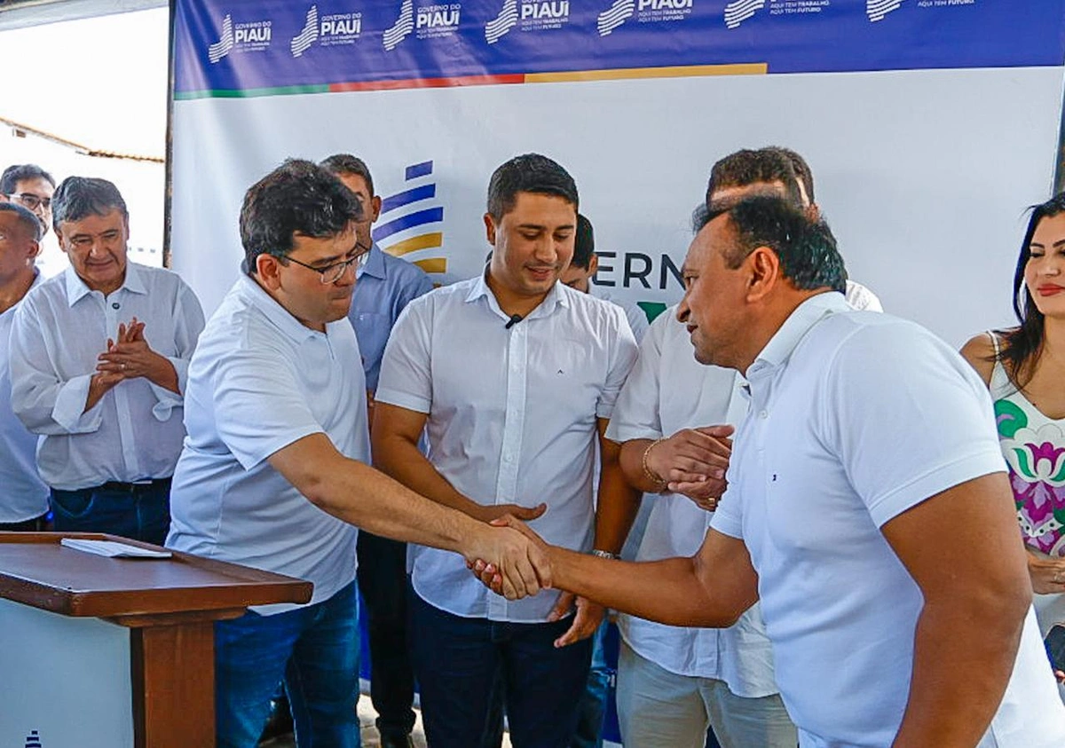 Fábio Abreu acompanha governador em visitas e inaugurações no Sul do Piauí