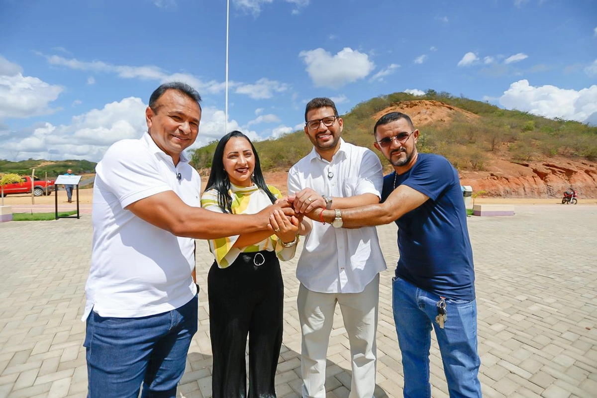 Fábio Abreu acompanha governador em visitas e inaugurações no Sul do Piauí