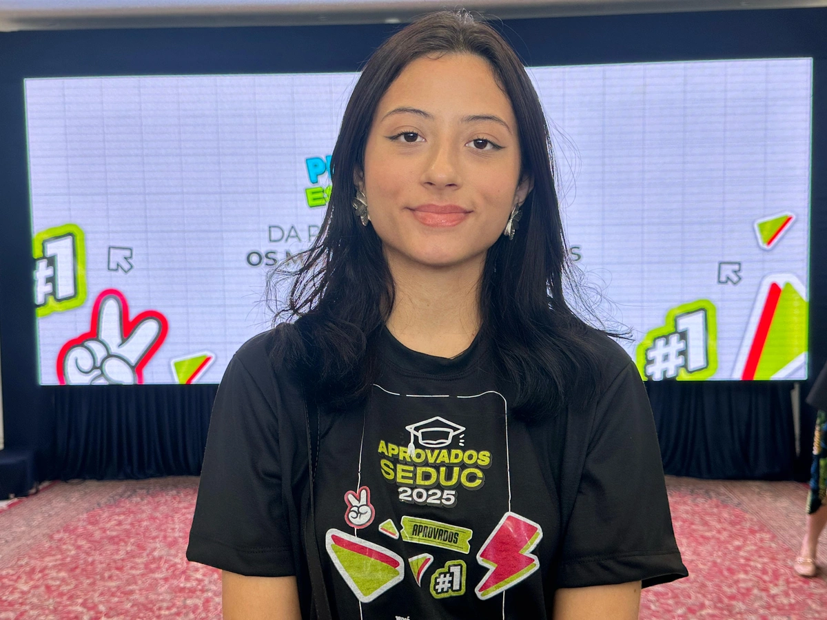 Gabriela Vitória, aprovada em Direito na UFRJ