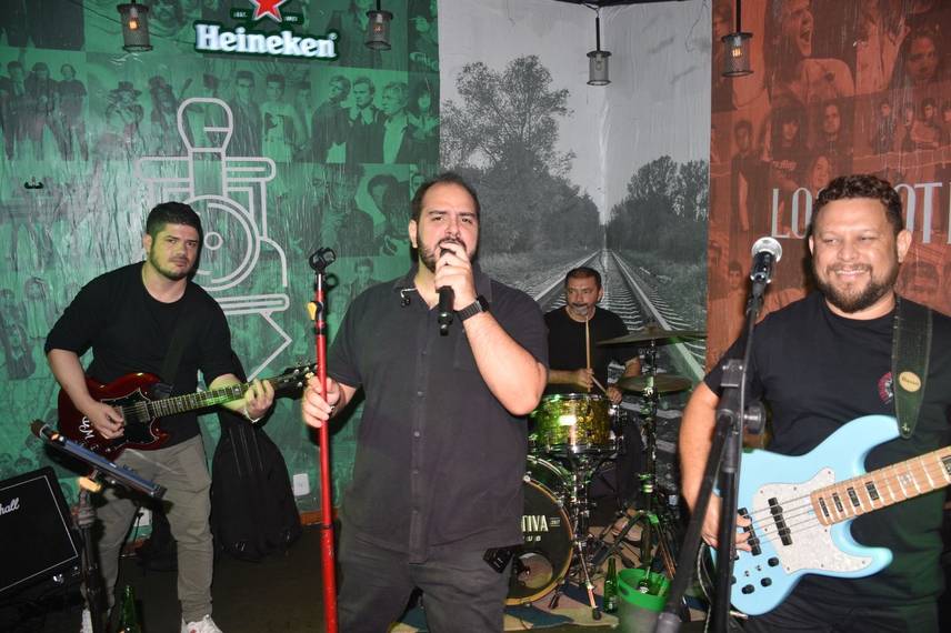 Galera jovem agita Locomotiva Irish Pub neste sábado (08) Galera jovem agita Locomotiva Irish Pub neste sábado (08)