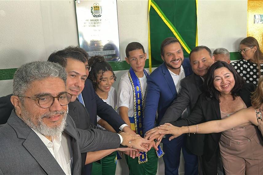 Governador inaugura reforma e modernização do Ceti Didácio Silva, em Teresina