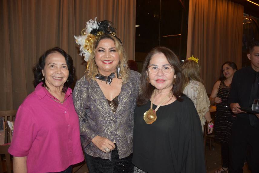 Luciene Sampaio promove 3ª edição da festa Gente é pra Brilhar no Seu Zé Restobar Luciene Sampaio promove 3ª edição da festa Gente é pra Brilhar no Seu Zé Restobar