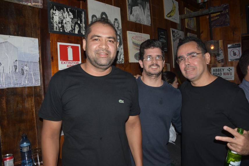 Noite de Rock agita clientes com sucessos no Locomotiva Irish Pub, em Teresina Noite de Rock agita clientes com sucessos no Locomotiva Irish Pub, em Teresina