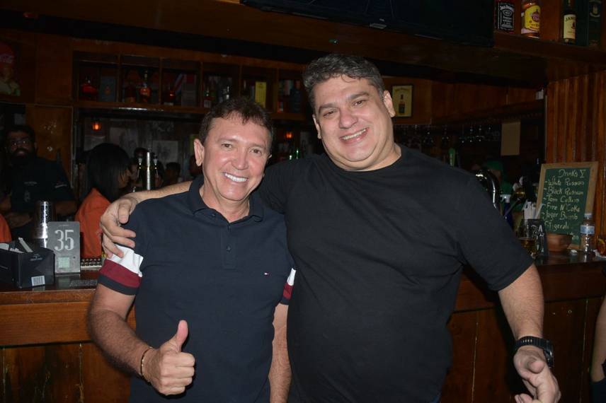 Noite de Rock agita clientes com sucessos no Locomotiva Irish Pub, em Teresina Noite de Rock agita clientes com sucessos no Locomotiva Irish Pub, em Teresina