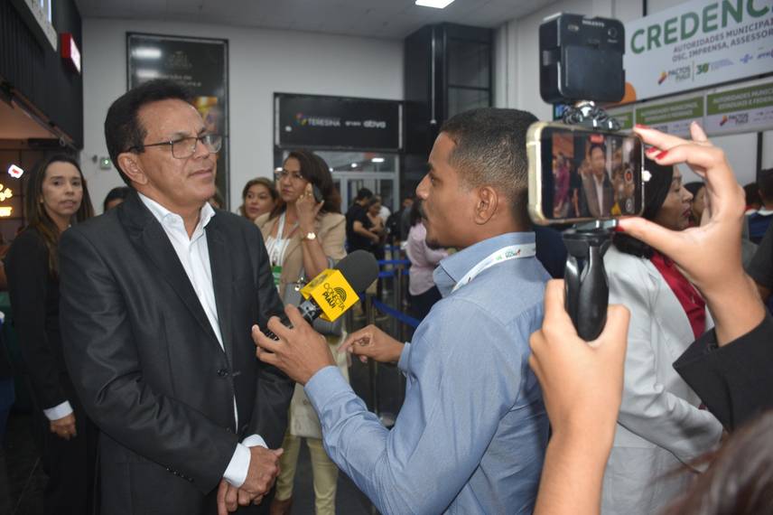 Pactos pelo Piauí Pactos pelo Piauí