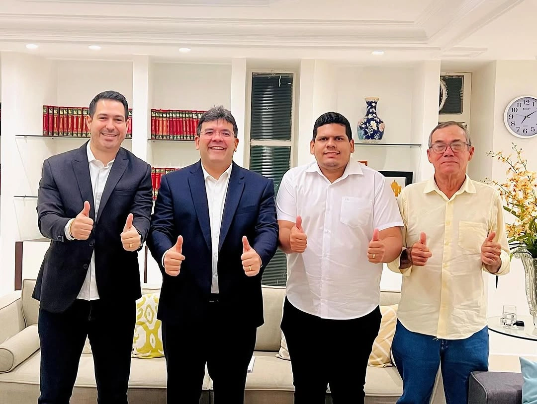 Prefeito Alandelon se reúne com governador para discutir avanços para Madeiro