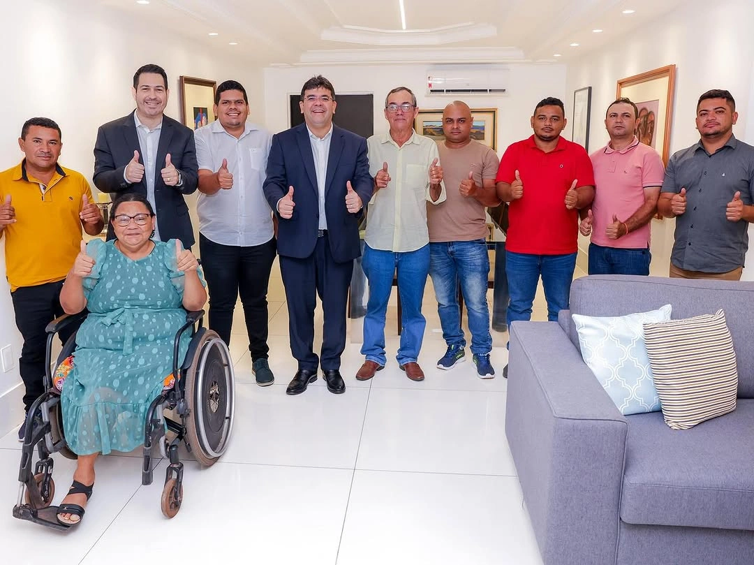 Prefeito Alandelon se reúne com governador para discutir avanços para Madeiro