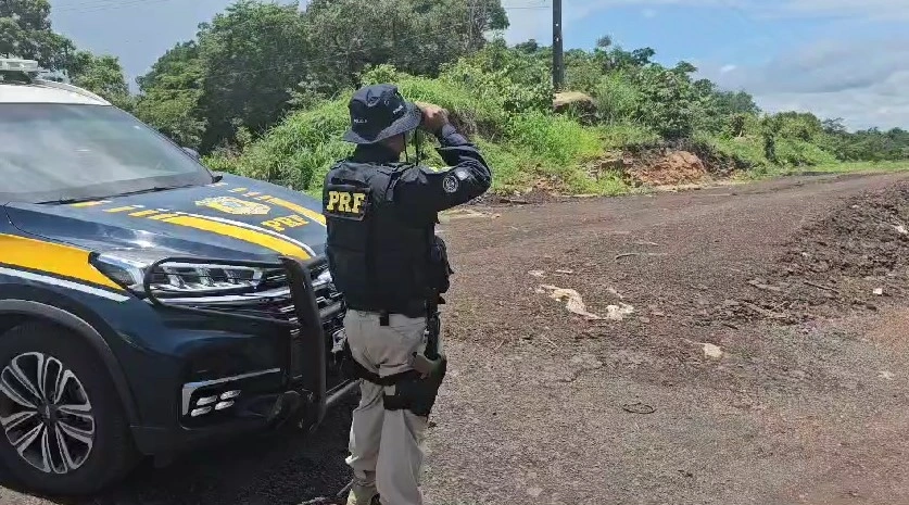 PRF intensifica fiscalização e retém 114 veículos no Carnaval 2025 no Piauí