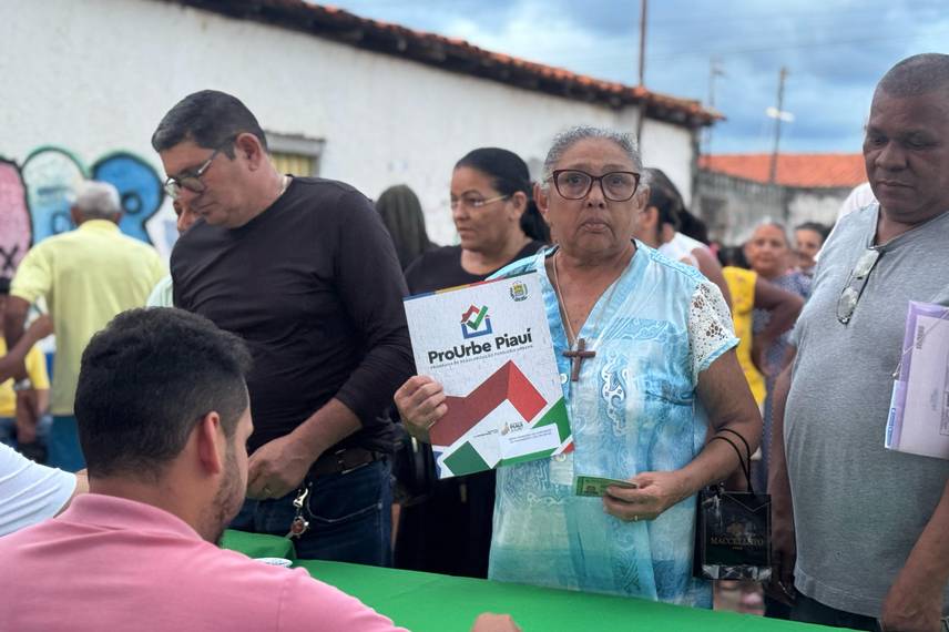 ProUrbe Piauí entrega registros de imóveis na Vila São Francisco Norte em Teresina ProUrbe Piauí entrega registros de imóveis na Vila São Francisco Norte em Teresina