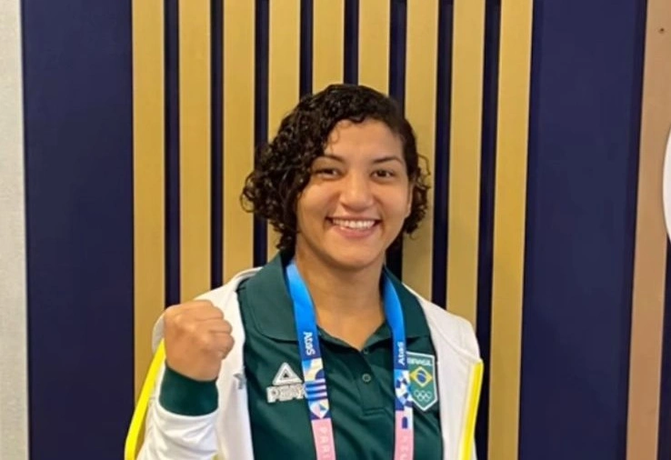 Sarah Menezes