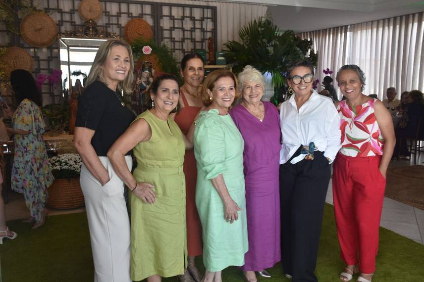 Socorro Rocha celebra 80 anos com almoço entre familiares e amigos em Teresina Socorro Rocha celebra 80 anos com almoço entre familiares e amigos em Teresina