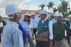 Wellington Dias visita loteamento Diuza Gonçalves (Foto: Conecta Piauí)