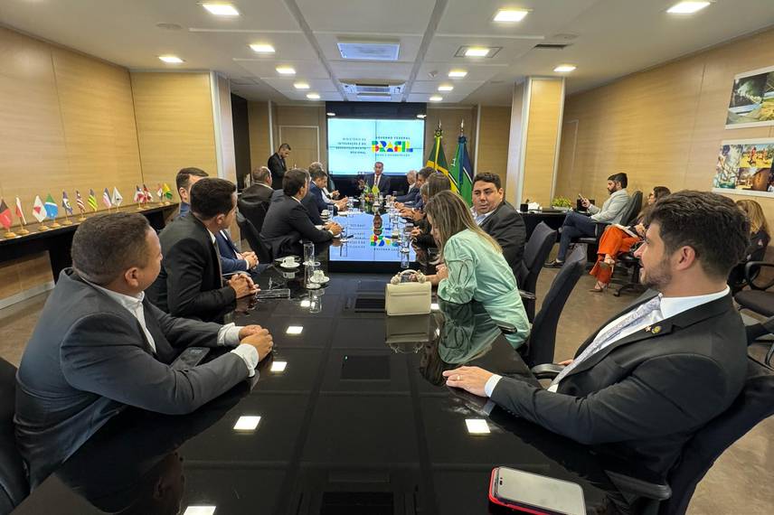 Admaelton Bezerra busca investimentos em Brasília Admaelton Bezerra busca investimentos em Brasília