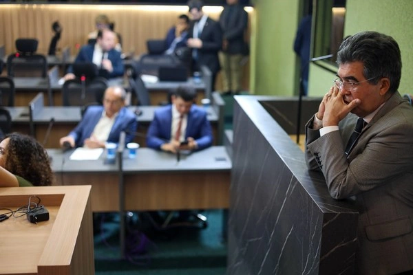 Alepi aprova lei que autoriza correção de mais provas do concurso da PM