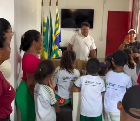 Alunos de Santa Rosa do Piauí aprendem sobre política com projeto educacional