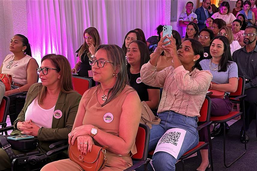 Ana Paula lidera encontro do MDB Mulher pelo protagonismo feminino no Piauí Ana Paula lidera encontro do MDB Mulher pelo protagonismo feminino no Piauí