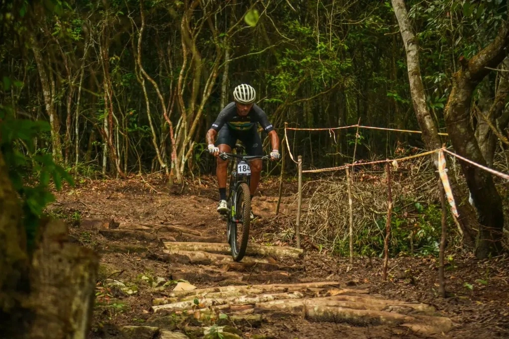 Desafio das Cachoeiras leva ciclistas ao circuito de belas paisagens em Batalha