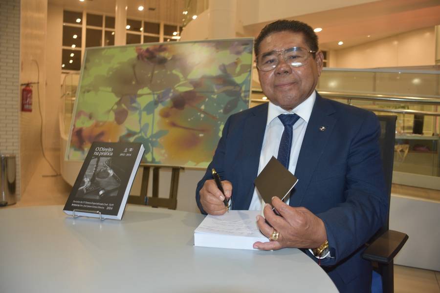 Desembargador José James Gomes Pereira lança o livro Direito na Prática no Sesc Cajuína