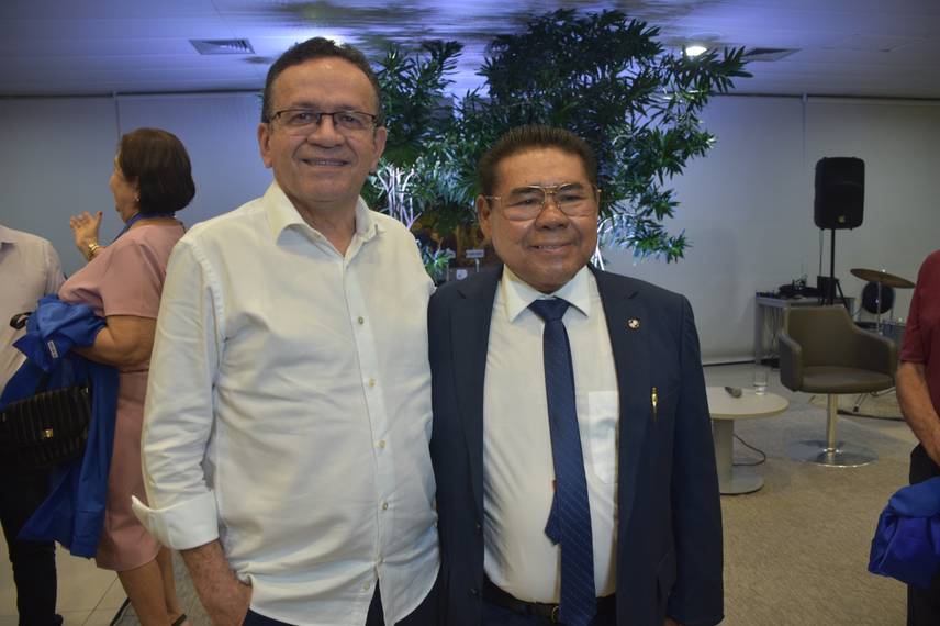 Desembargador José James Gomes Pereira lança o livro Direito na Prática no Sesc Cajuína Desembargador José James Gomes Pereira lança o livro Direito na Prática no Sesc Cajuína