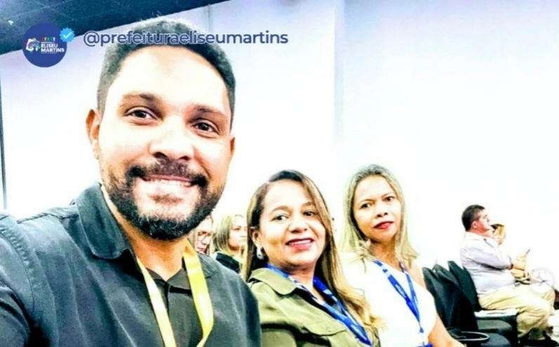 Eliseu Martins participa de evento estadual do ‘Pacto pela Educação’
