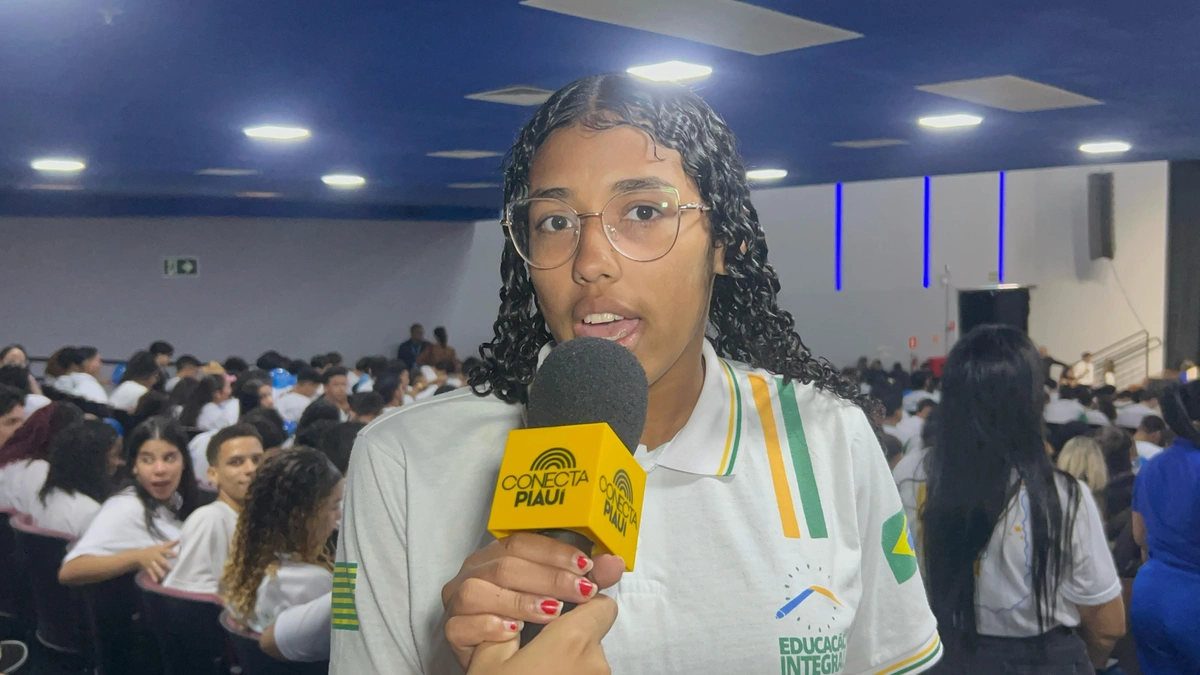 Emily Fabiane, estudante