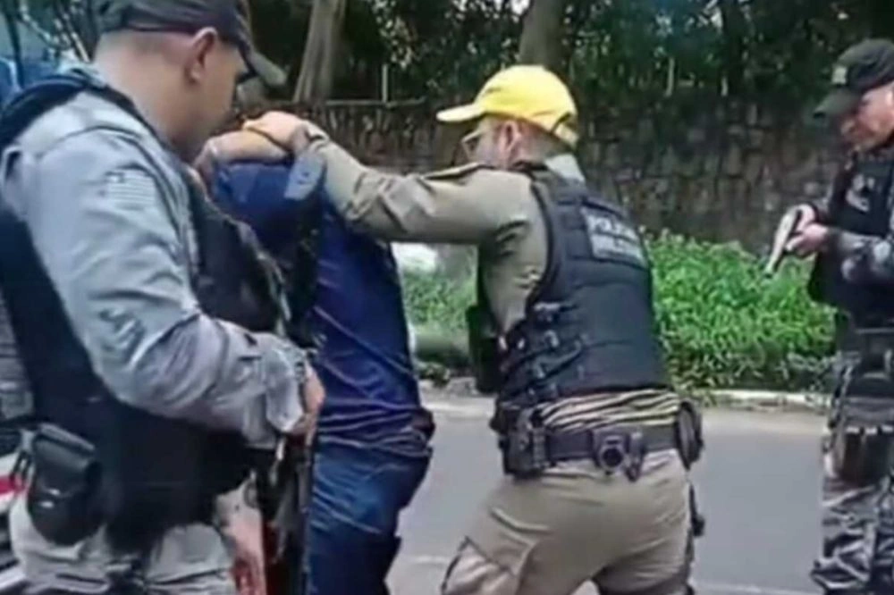 Homem é preso por importunação sexual dentro de ônibus no Piauí