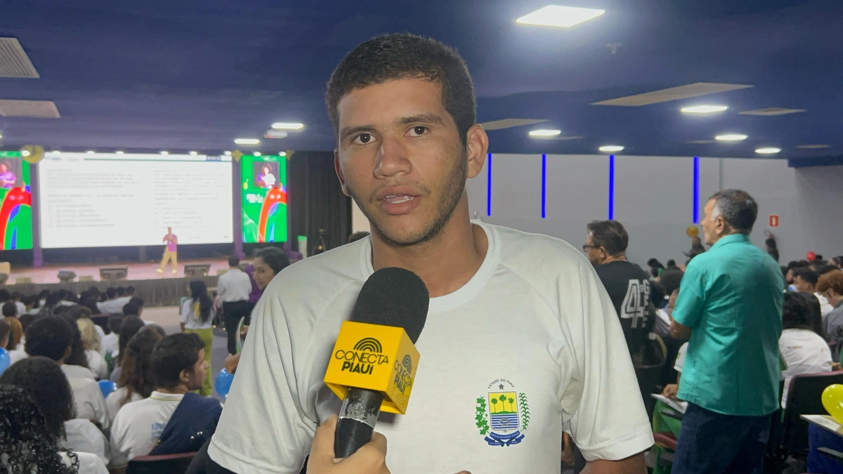 João Pedro Silva, estudante