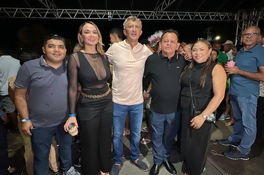 Parnarama celebra seus 76 anos com show Parnarama celebra seus 76 anos com show