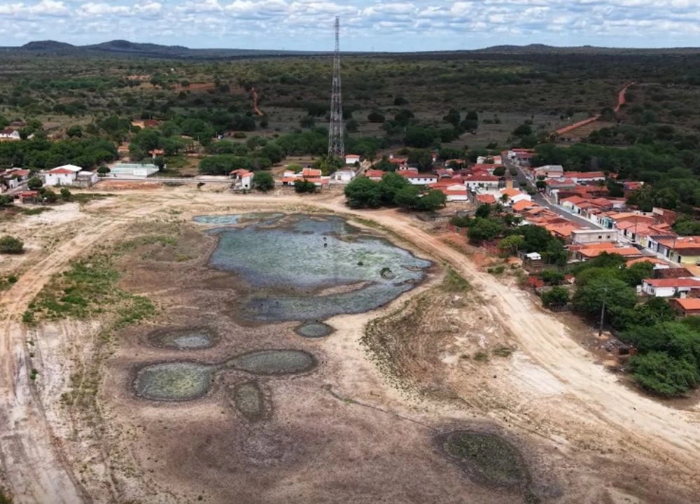 Prefeito de Fartura mostra barragem seca, perda agrícola e clama por ajuda urgente