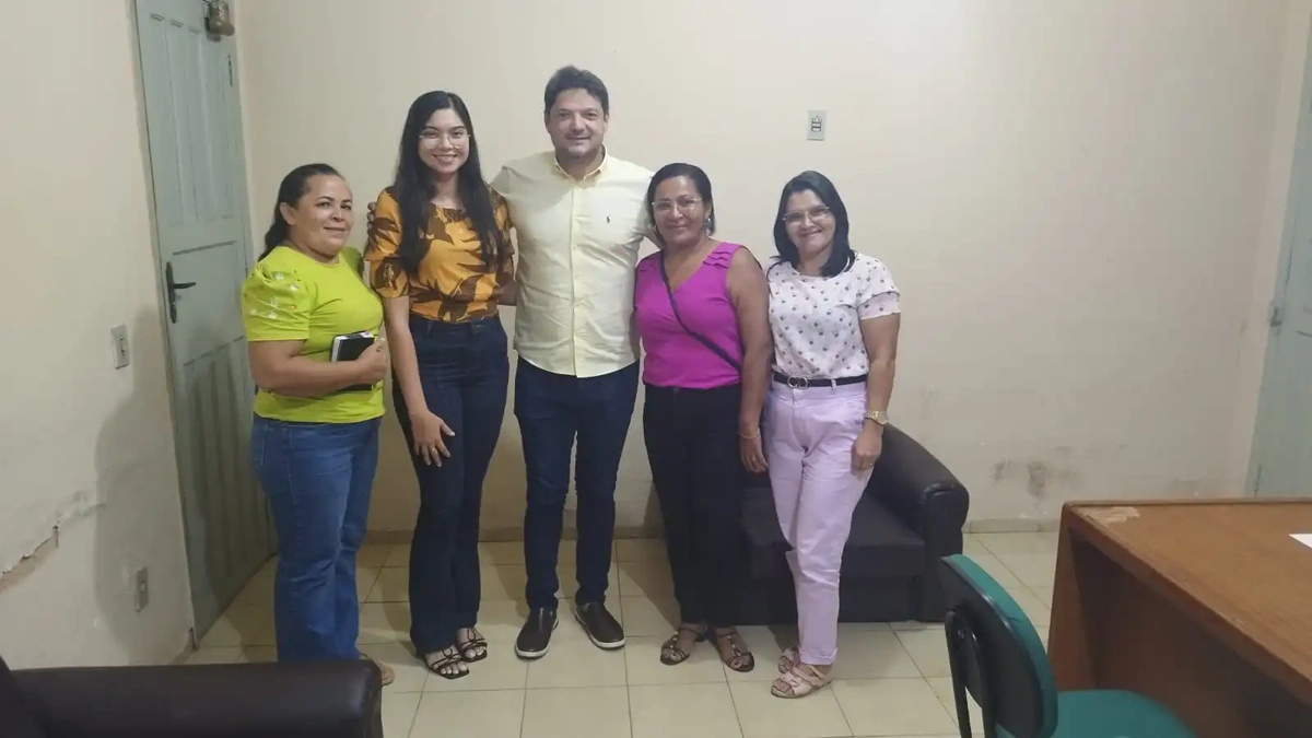 Prefeito Talles Marques se reúne com equipe do Conselho Tutelar