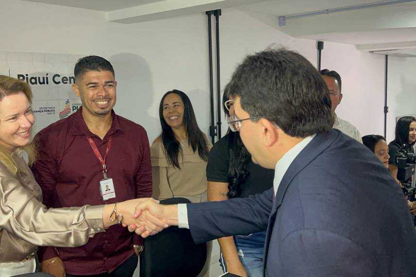 Rafael Fonteles inaugura reforma do Polo Piauí Center e Espaço da Cidadania Rafael Fonteles inaugura reforma do Polo Piauí Center e Espaço da Cidadania