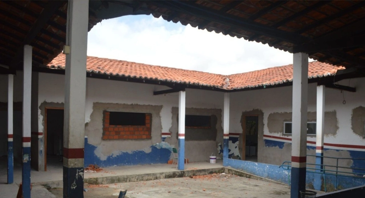Reforma da escola Raimundo Nunes, em Caxias, está mais de 60% concluída