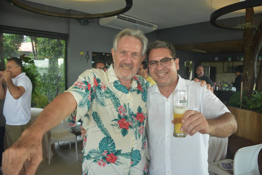 Robson de Oliveira e Cristiane Carvalho celebram aniversário em Demerval Lobão Robson de Oliveira e Cristiane Carvalho celebram aniversário em Demerval Lobão