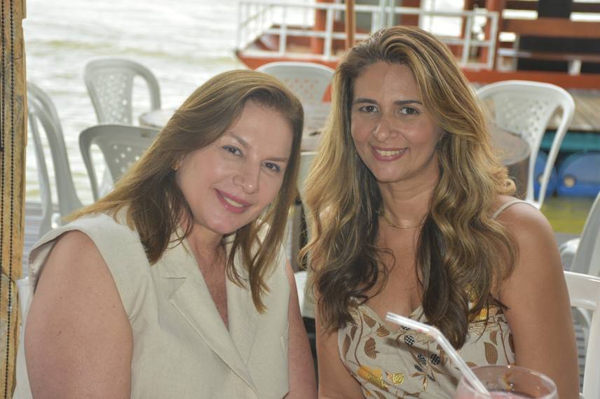 Robson de Oliveira e Cristiane Carvalho celebram aniversário em Demerval Lobão Robson de Oliveira e Cristiane Carvalho celebram aniversário em Demerval Lobão