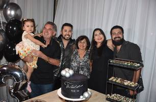 Tácio Baptista celebra aniversário em noite especial no Vito Fogo (Foto: Magal/ Conecta Piauí)