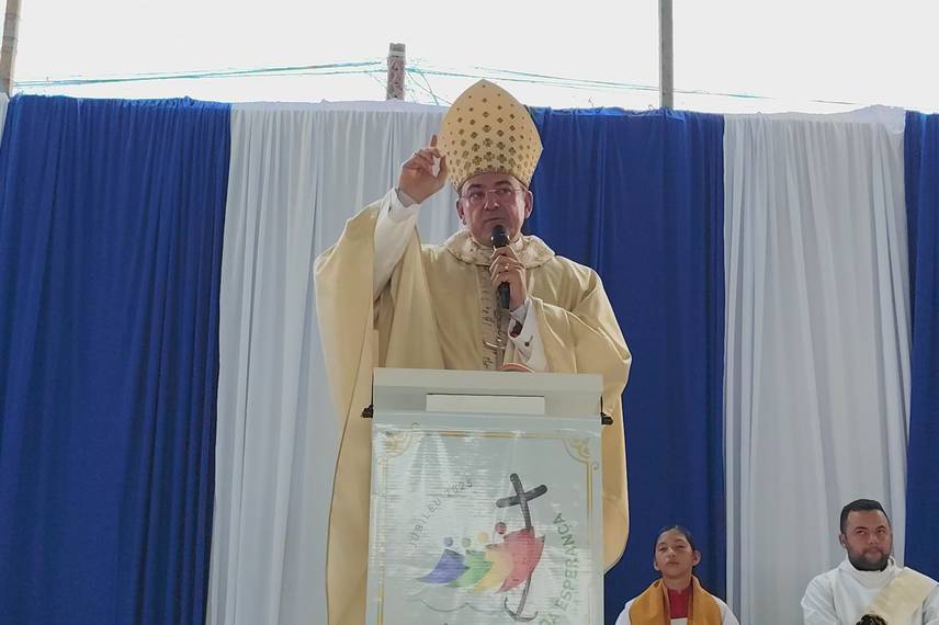 Campo Maior dá início aos festejos de Santo Antônio com muita fé e cultura Campo Maior dá início aos festejos de Santo Antônio com muita fé e cultura