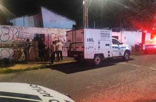 Corpo de homem é encontrado dentro de imóvel abandonado no Centro de Teresina (Foto: Repórter 12/Conecta Piauí)