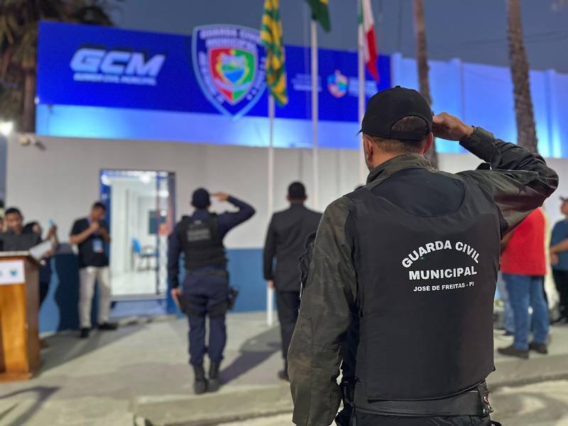 Entrega da reforma de prédio da GCM em José de Freitas
