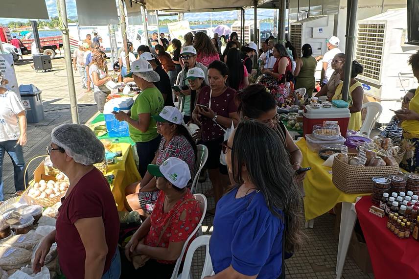 Feira do Diálogos pelo Piauí oferece serviços e reforça cidadania em Campo Maior Feira do Diálogos pelo Piauí oferece serviços e reforça cidadania em Campo Maior