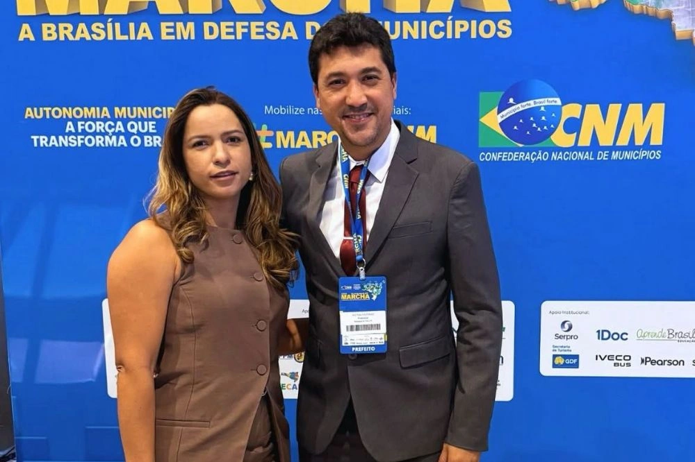 Prefeito de Massapê participa da Marcha a Brasília e se reúne com ministro