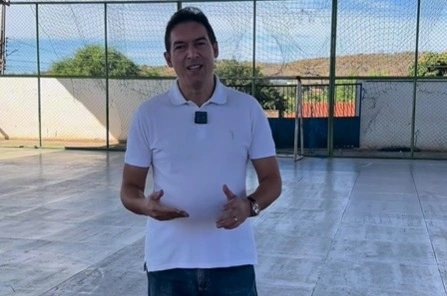 Prefeito Raniletti anuncia revitalização de ginásio e nova praça em Caracol