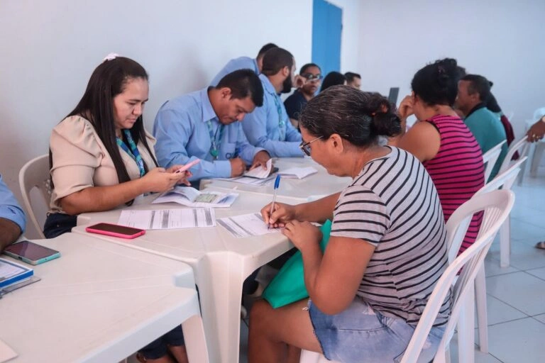 Prefeitura de Timon realiza mutirão para cadastro na tarifa especial de água no CRAS Parque União