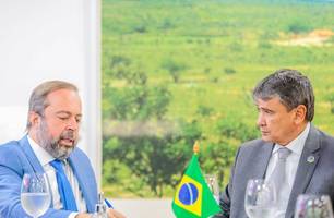 Wellington Dias e Ministro de Minas e Energia tratam de isenção na conta de luz (Foto: Roberta Aline/MDS)