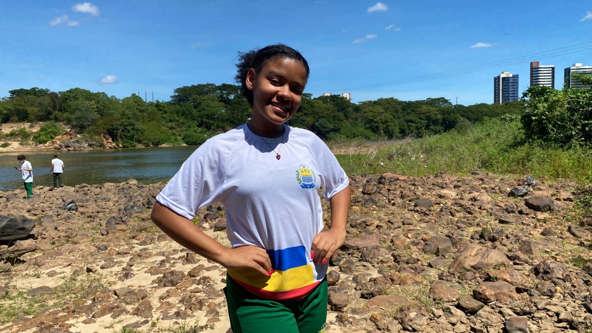 Alunos do Piauí mergulham no meio ambiente com visita ao CEA e floresta fóssil