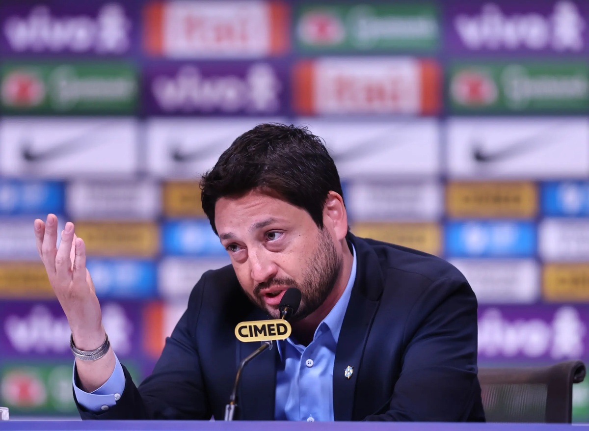 Arthur Elias divulgou a lista para a Copa América
