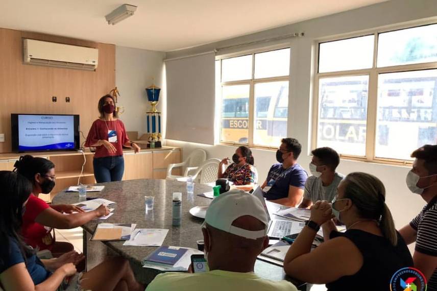 Curso de Higiene e Manipulação de Alimentos ofertado pelo Sebrae através da Sala do Empreendedor - 1ª Feira em 2021 Curso de Higiene e Manipulação de Alimentos ofertado pelo Sebrae através da Sala do Empreendedor - 1ª Feira em 2021