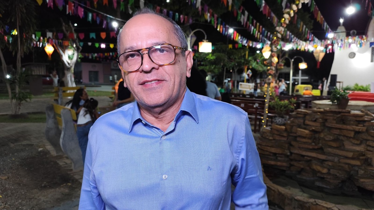 Deputado Hélio Isaías