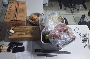 Dupla suspeita de manter motorista por aplicativo em cárcere é presa em Teresina (Foto: Divulgação/PMPI)
